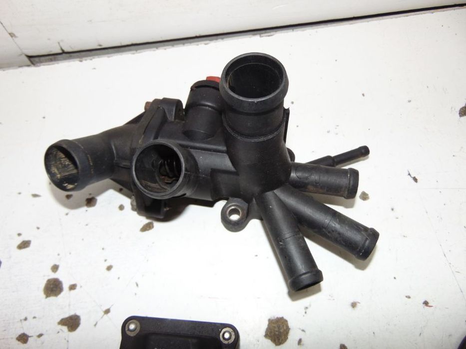 VW golf 3 termostato e + peças " usado em bom estado