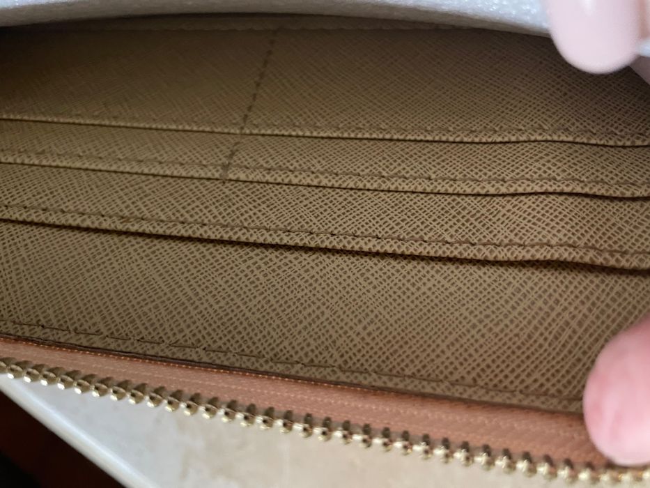 Carteira de senhora pérola