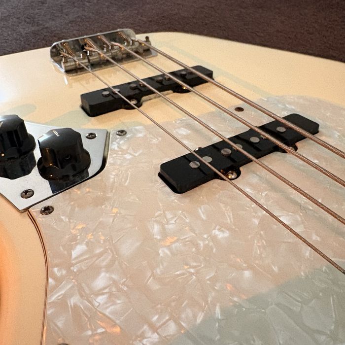 Fender Jazz Bass Fretless (2007) + Pickups Custom Shop