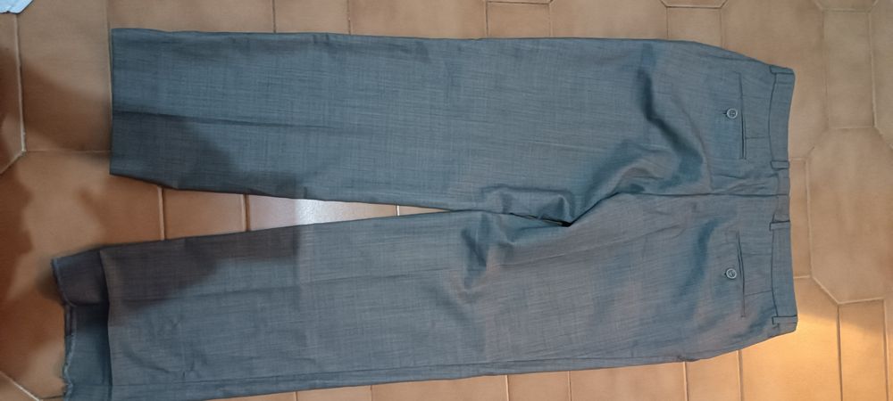 Calças Sociais Elegantes( 10€ por calça)