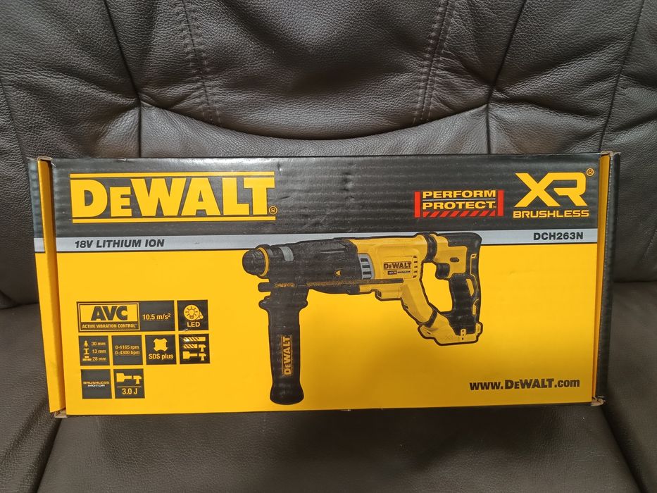 Перфоратор акумуляторний безщітковий SDS PLUS DeWALT DCH263NK