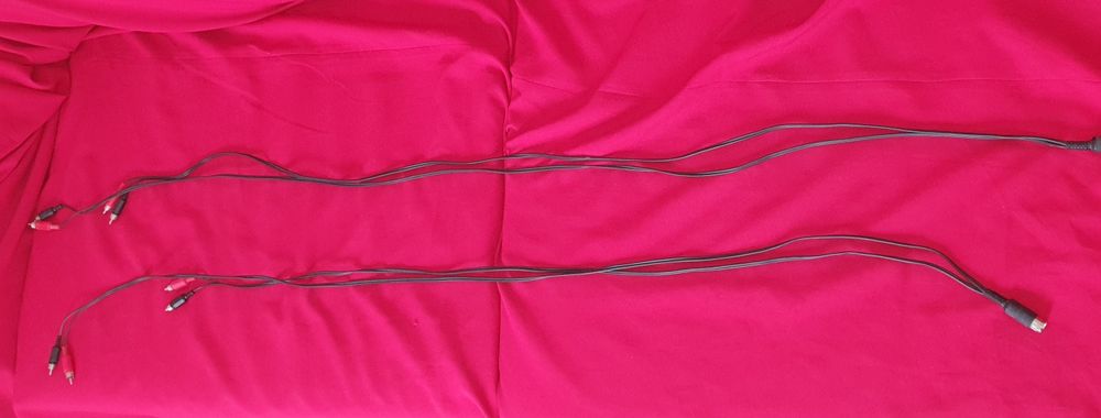 Dois cabos stereo RCA DIN