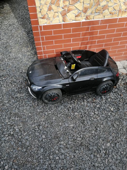 Autko na akumulator mercedes C63  dla dziecka