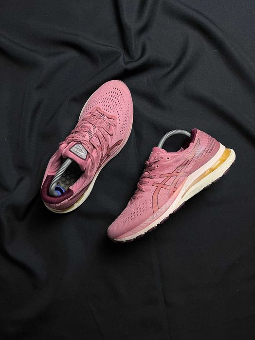 Asics Gel Kayano 28 / Бігові