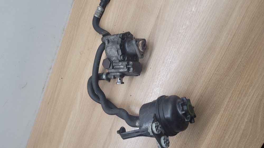 Pompa wspomagania bmw e60 e61 e90 e92 N47 2.0d