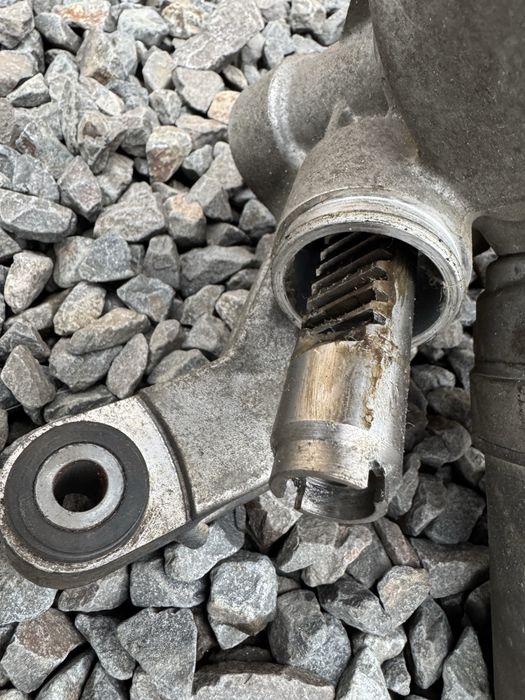 Рулева рейка suzuki sx4 з пробігом 90 тис по Європі