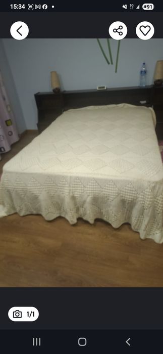 Colcha grande, moderna em croché de fio beje, muito bom e moderno e ebrilhante para qualquer cama moderna ou antiga