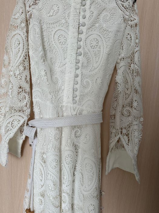 Продам плаття біле