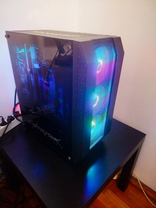 Komputer stacjonarny cyberpunk