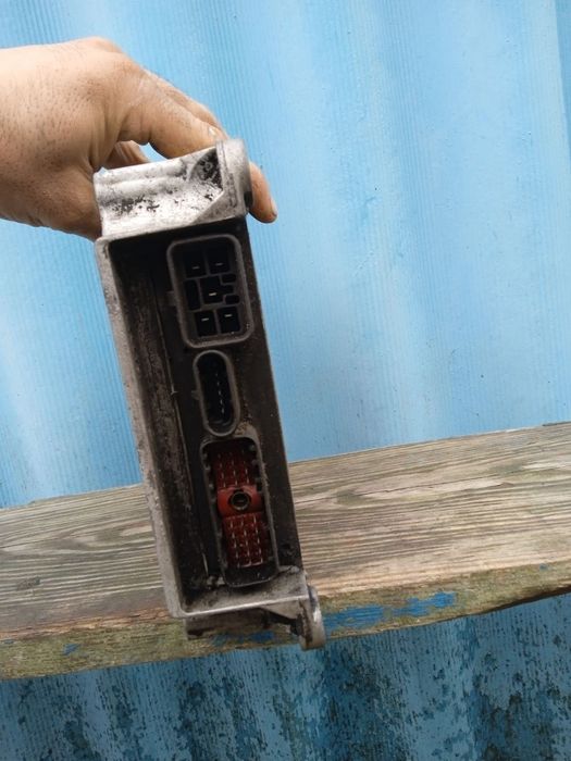 Блок управления двигателем