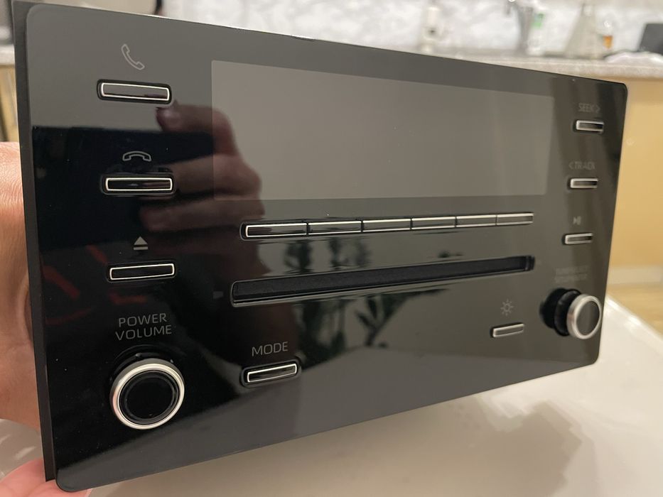 Магнітофон toyota corolla е210