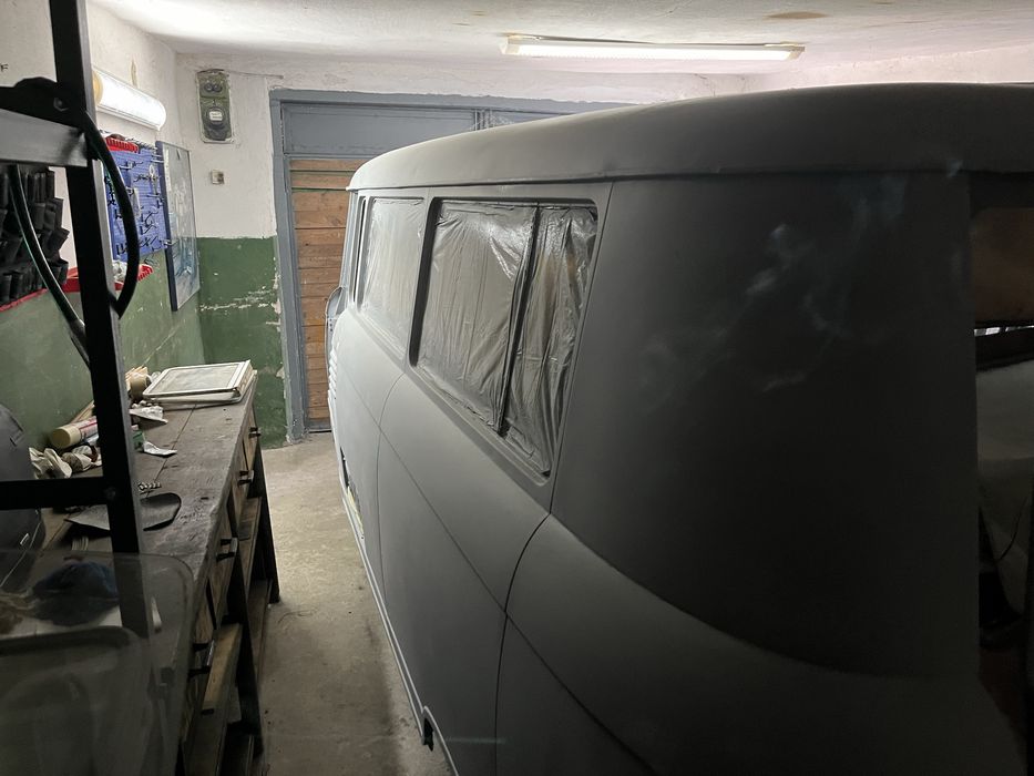 Автомобіль баркас