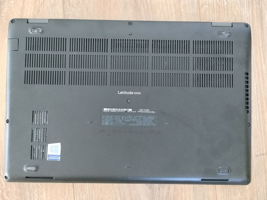 Dell Latitude 5400, 14 IPS, I7-8665U, 16GB RAM, 256GB NVMe, АКБ 5+ год