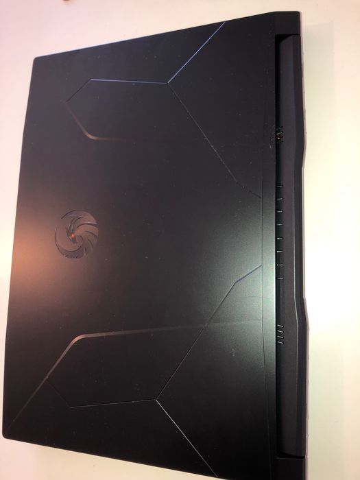 Vendo Notebook Gamer MSI Bravo 15 - Como Novo, +1 Ano de Garantia!