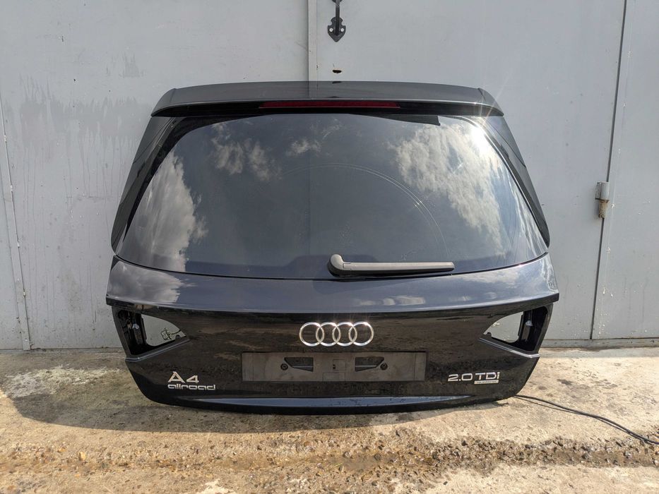 Кришка Багажника Audi A4 B8 12-16р. Рестайлинг Ауді А4Б8 Оригинал Ляда Колір LZ9Y