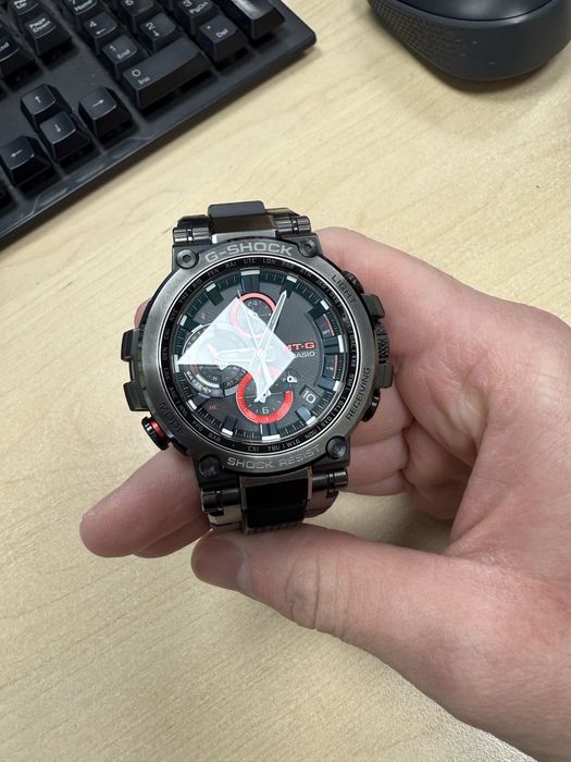 Casio G-shock mtg b-1000 часы