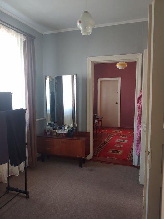 продажу компактний будинок у центрі,