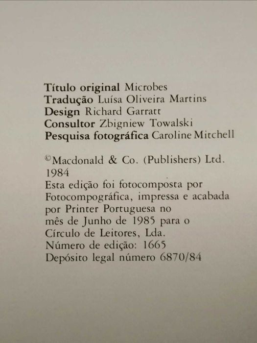 Livro "Micróbios" 1985