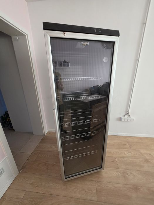 Witryna chłodnicza przemysłowa WHIRLPOOL ADN 203/1S