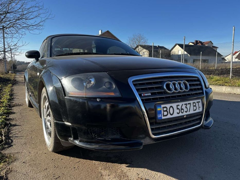 Audi tt автомобіль