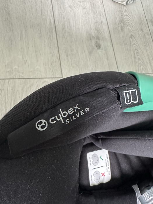 Cybex Aton B2 i-Size