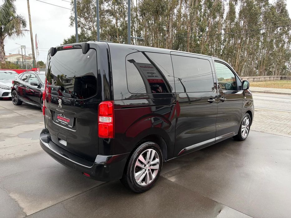Peugeot Traveller 2.0 BlueHDi L1H1 Allure Compact EAT8