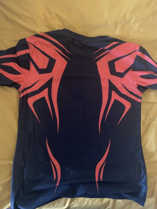 T-shirt homem.