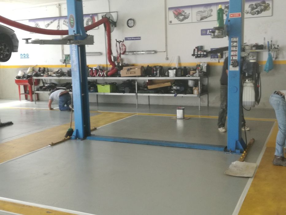 Oficina automóvel / armazém