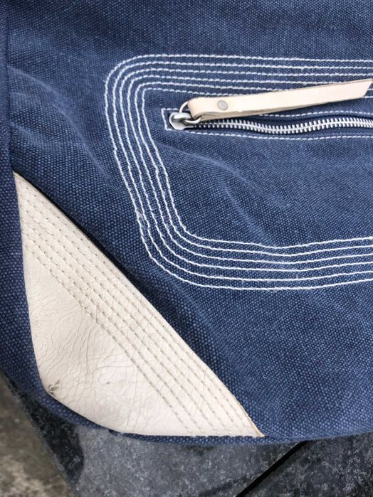 Mala de senhora Marca Sisley em tecido