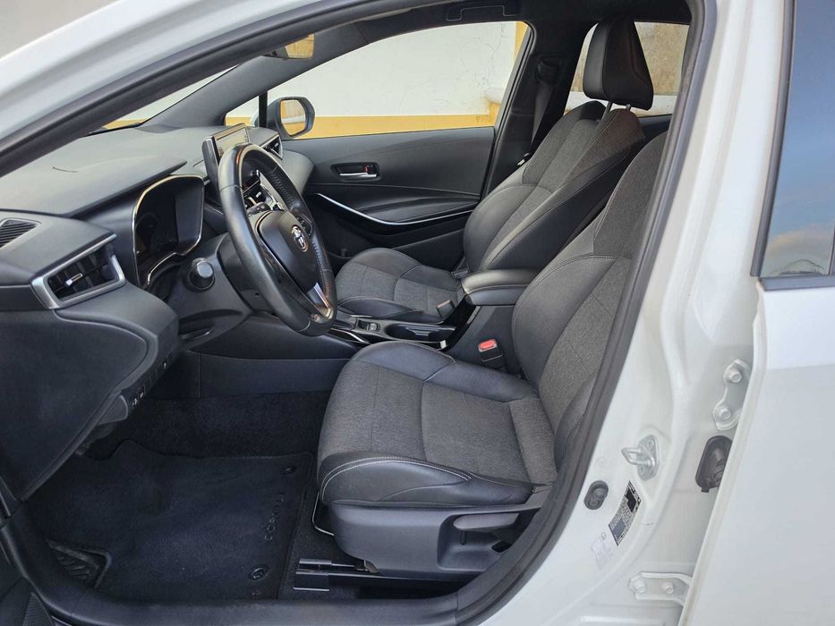 Corolla 1.8HSD Confort Pack Sport NACIONAL — photo 5
