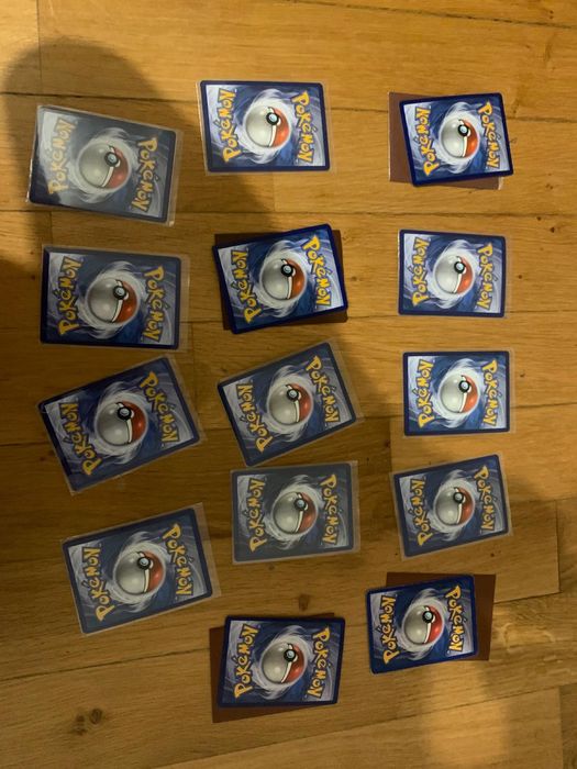 Vendo cartas Pokémon a 45 euros