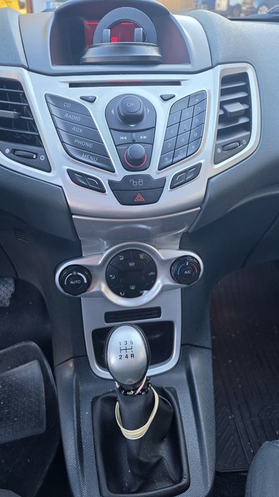 Ford Fiesta  1.6 Tdci — photo 5