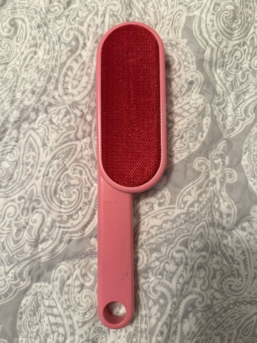 Двостороння щітка для чистки одягу та текстилю (від шерсті і волосся)