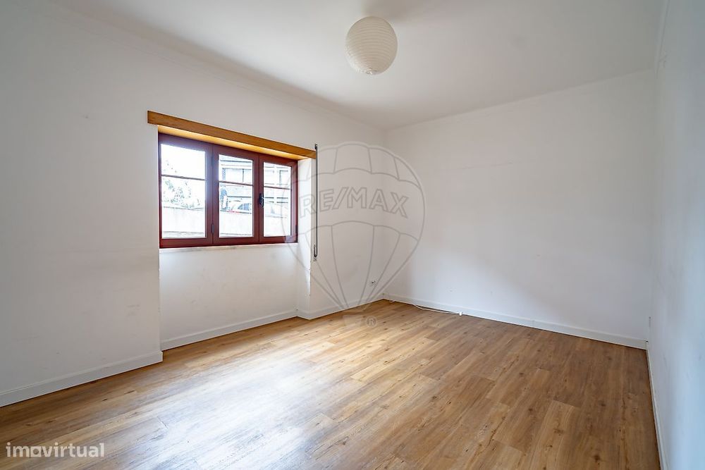 Apartamento T4 para arrendamento