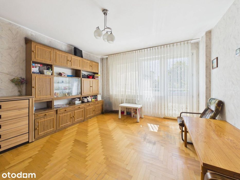 Świetny rozkład, parter z balkonem, zadbane!