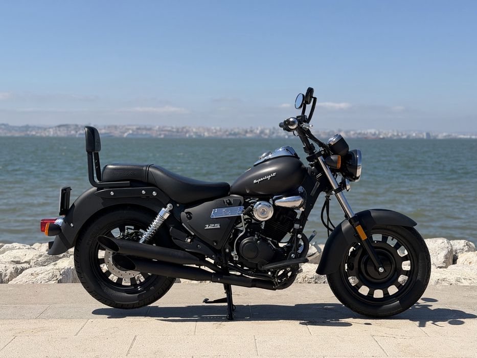 Keeway Superlight 125 com 26.900 Km’s em estado irrepreensível