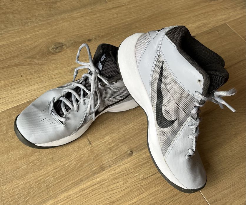 Buty do koszykówki Nike the Air Overplay IX r. 38,5