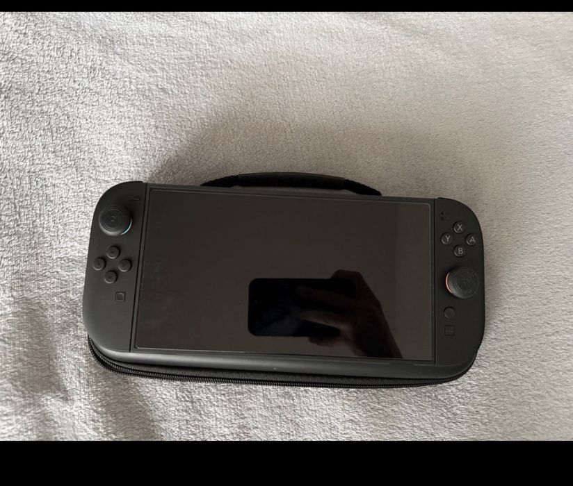 Nintendo Switch 2 (стан нової) + EA Sports FC 26 + Аксесуари