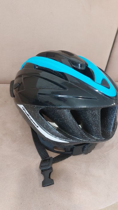 Capacete praticamente novo