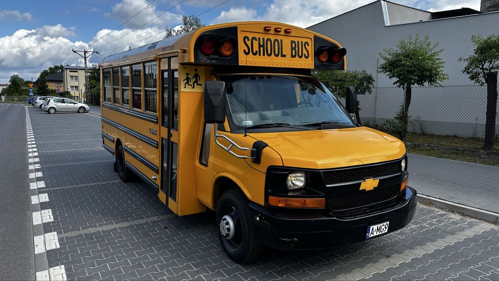 Autobus szkolny, school bus USA, Chevrolet Express 28 tys km jak nowy.