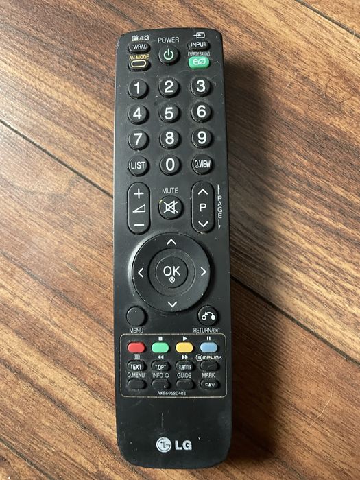 LG 32” - super stan