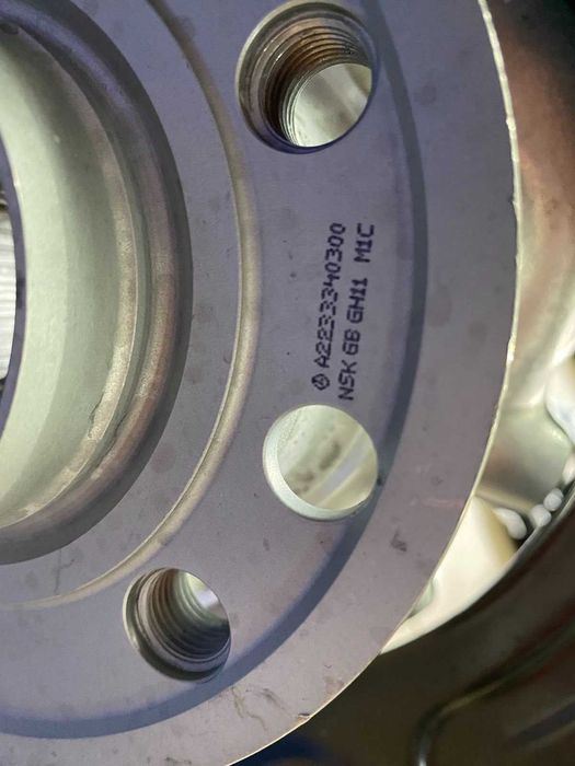 Ричаг Балка Цапфа Ступица ходова передня Mercedes-Benz S 223