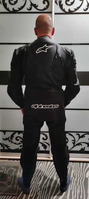Alpinestars цельный комбинезон размер EU 62, мотокуртка, как новый