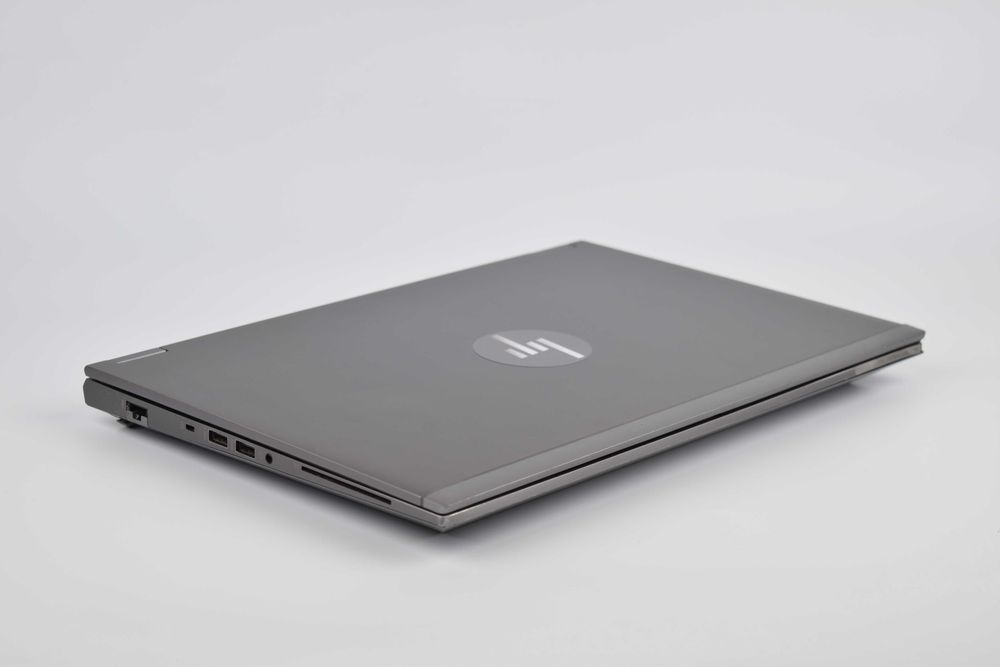 HP ZBook Fury 15 G7 T2000 Max-Q i7-10850H 16 гб ssd 512 гб Ноутбук