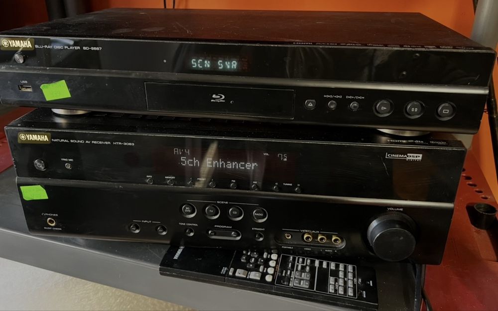 Odtwarzacz Blu ray Yamaha BD S667 Amplituner Yamaha HTR 3063