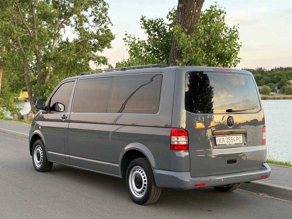 Volkswagen Transporter T5 GP 2010 рік 2.0 дизель 103kw