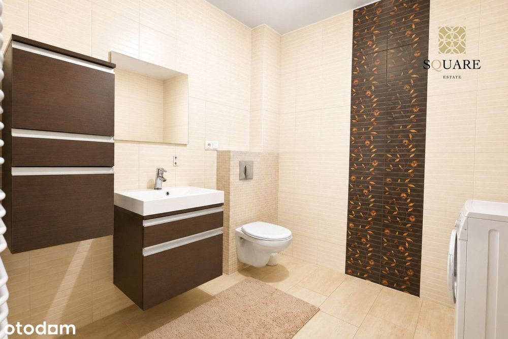 Przestronny dom wolnostojący w Łochowie | 305 m² |