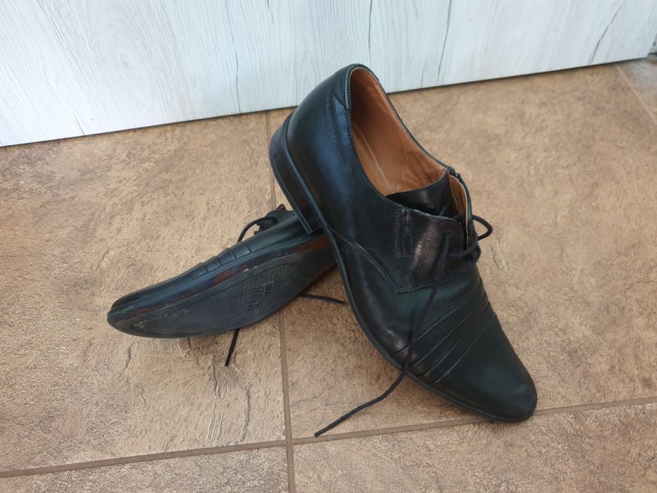 Eleganckie buty wizytowe Giacomo Conti r.41 czarne derby formal wesele biznes