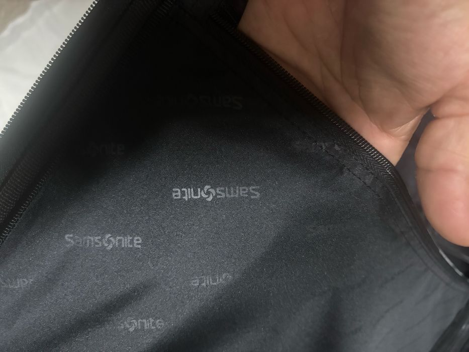 Mala samsonite preta tecido