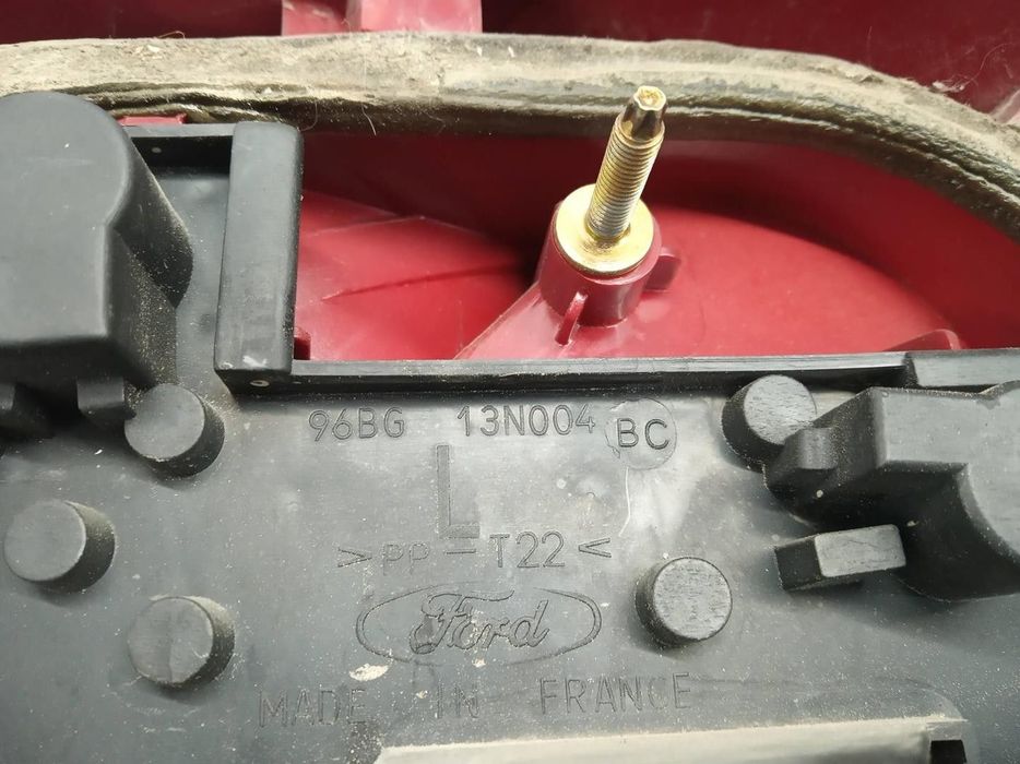 FAROLIM TRASEIRO ESQUERDO FORD MONDEO II SEDAN 1999 -94BG13N004